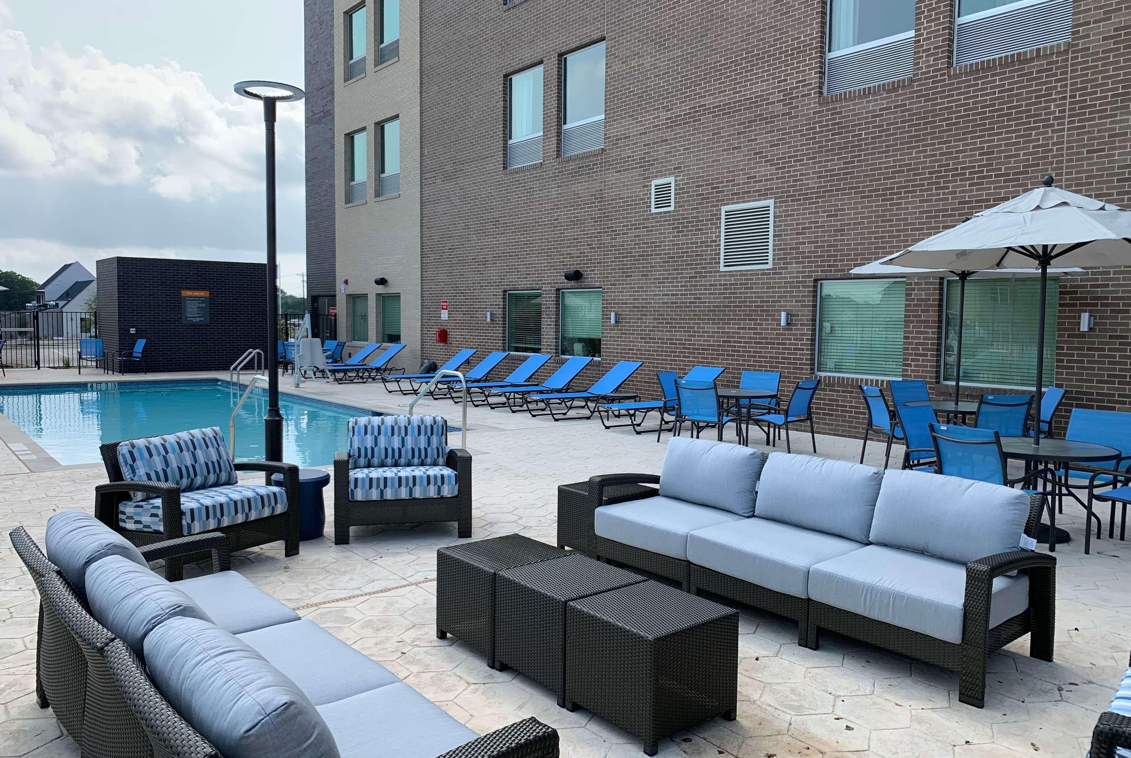 La Quinta Inn & Suites By Wyndham Round Rock Near Kalahari Екстериор снимка