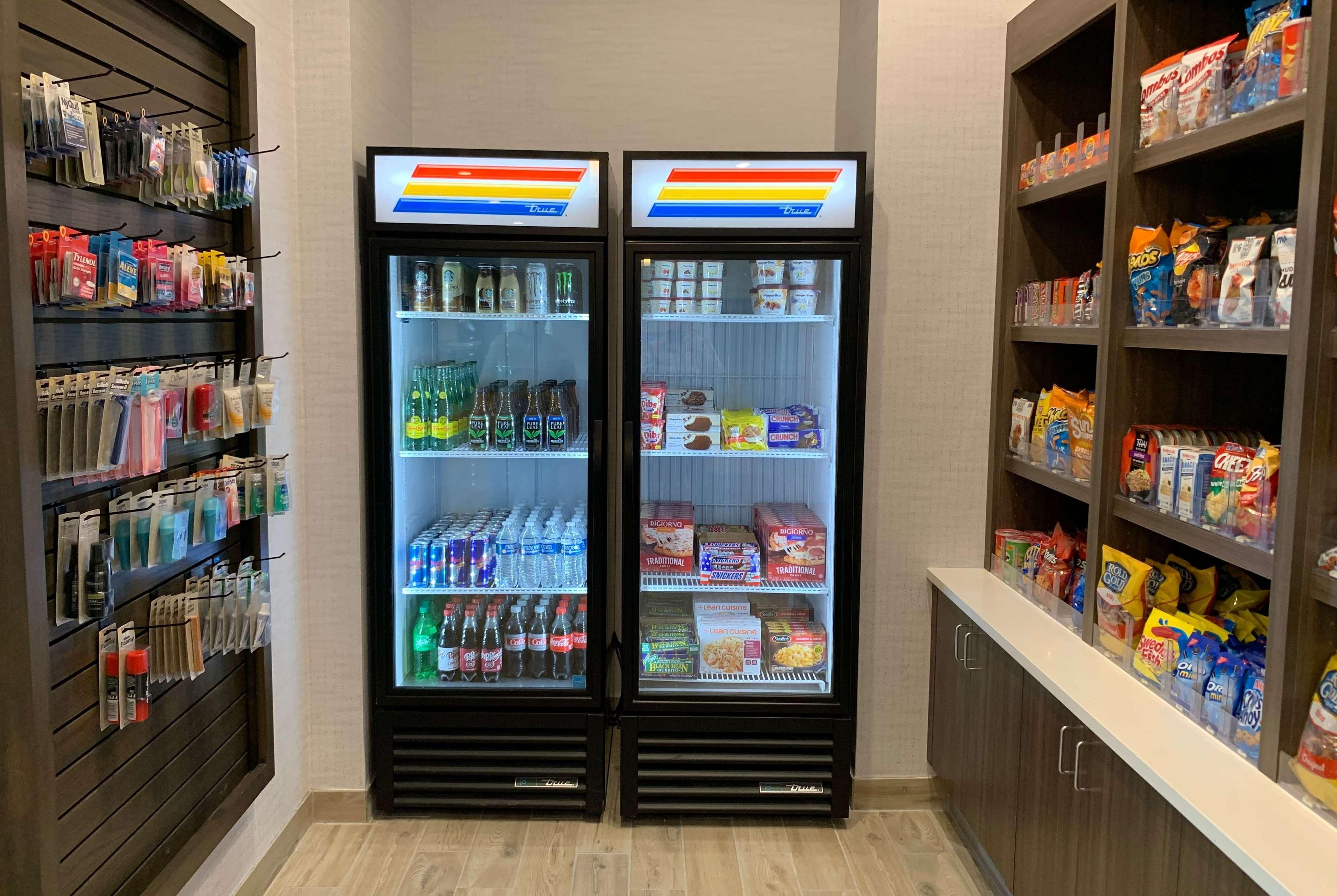 La Quinta Inn & Suites By Wyndham Round Rock Near Kalahari Екстериор снимка