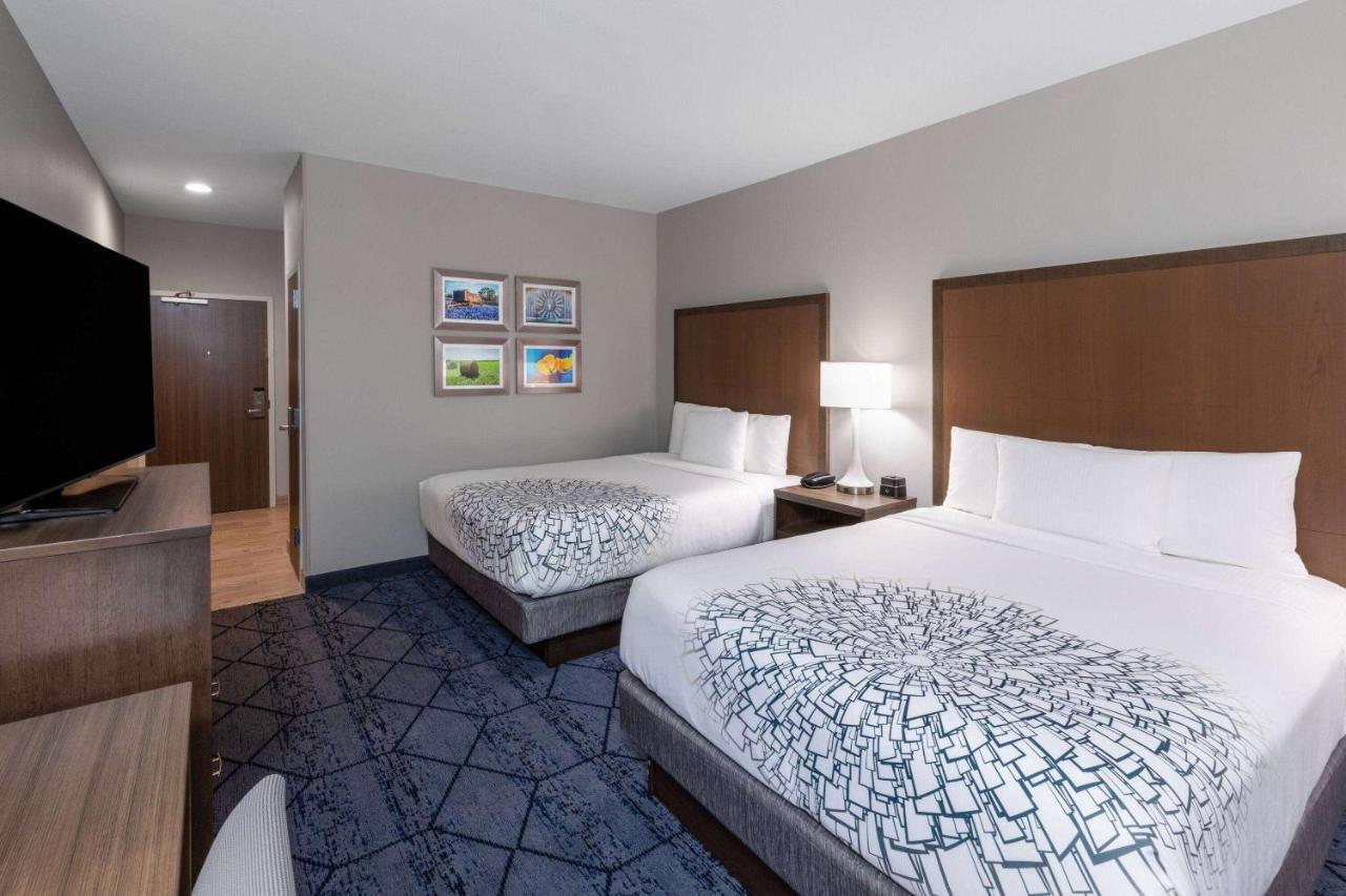La Quinta Inn & Suites By Wyndham Round Rock Near Kalahari Екстериор снимка